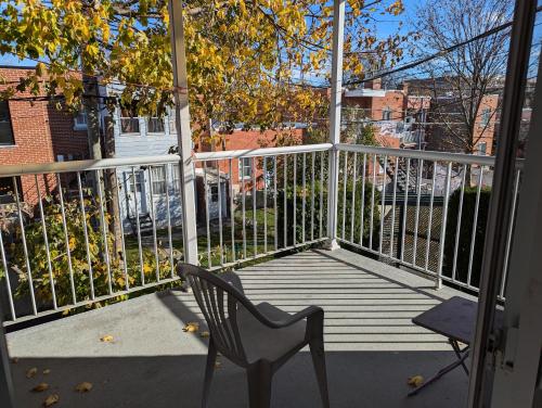 Comfy apartment close to Metro with self check in in Southwest Comfy apartment close to Metro with self check in in Southwest