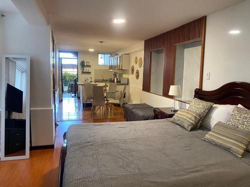 Hospedaje en Quito Norte, Apartamento & Suite independientes in การ์เซเลง Hospedaje en Quito Norte, Apartamento & Suite independientes in การ์เซเลง