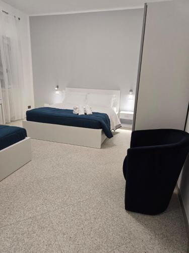 MMM HOME Train Station 2