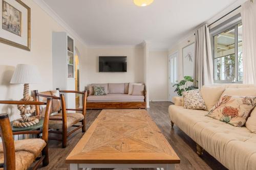 Cooinda, A 3 Bedroom Home Near Mayfield Garden in Oberon Cooinda, A 3 Bedroom Home Near Mayfield Garden in Oberon