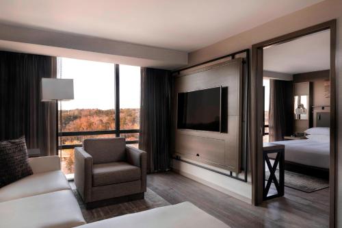 Atlanta Marriott Northeast/Emory Area in Pine Hills Neigbhorhood Atlanta Marriott Northeast/Emory Area in Pine Hills Neigbhorhood