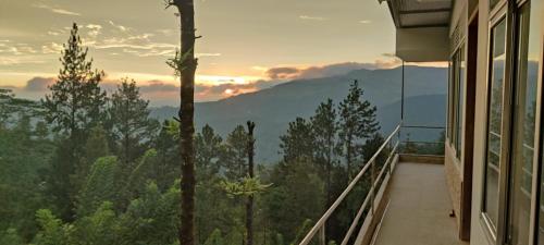 شرفة/ تراس, Rohana Estate Lodging & Camping in جومارا شرفة/ تراس, Rohana Estate Lodging & Camping in جومارا