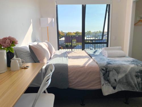 Ensuite Room in Central City