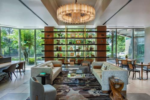 Bar/lounge, JW Marriott Atlanta Buckhead near LEGOLAND Discovery Center Bar/lounge, JW Marriott Atlanta Buckhead near LEGOLAND Discovery Center