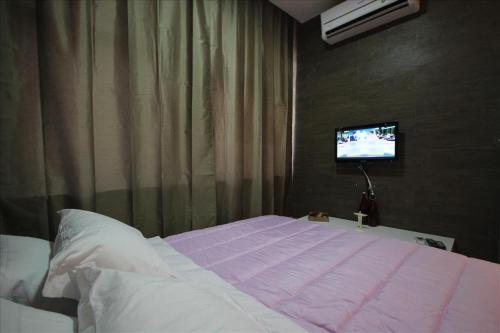 This photo about Copacabana 405 shared on HyHotel.com