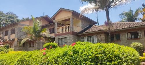 Rosylnn Lonetree ONE Bed in Ruaka Rosylnn Lonetree ONE Bed in Ruaka