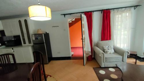 Rosylnn Lonetree ONE Bed in Ruaka Rosylnn Lonetree ONE Bed in Ruaka
