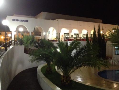 مدخل, ريالغريف (Rialgarve) in Montenegro مدخل, ريالغريف (Rialgarve) in Montenegro