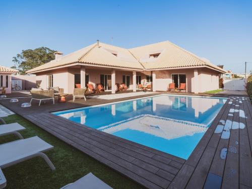 Piscina, BeSunny Slowness n' Outdoors in Ovar Piscina, BeSunny Slowness n' Outdoors in Ovar