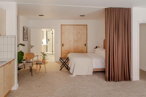 King Street Studios - King Edward II