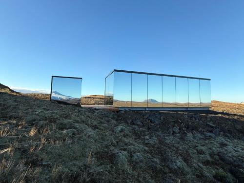 ÖÖD Hekla Horizon - Mirror Houses (OOD Hekla Horizon - Mirror Houses) in Hella ÖÖD Hekla Horizon - Mirror Houses (OOD Hekla Horizon - Mirror Houses) in Hella