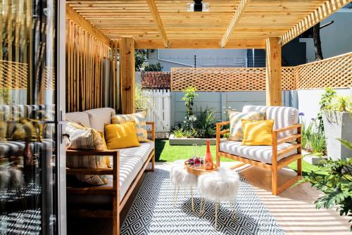 Von Chambers Blouberg