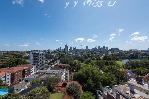Delightful Darling Point Studio w Stunning Rooftop in Darling Point Delightful Darling Point Studio w Stunning Rooftop in Darling Point