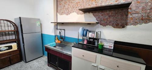 Kitchen, So Art Hostel 旅人藝棧來尞青旅 in Miaoli Kitchen, So Art Hostel 旅人藝棧來尞青旅 in Miaoli