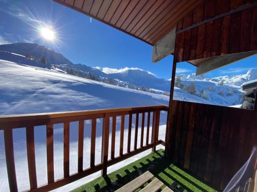 Balcony/terrace, Refuge sur pistes in La Plagne Balcony/terrace, Refuge sur pistes in La Plagne