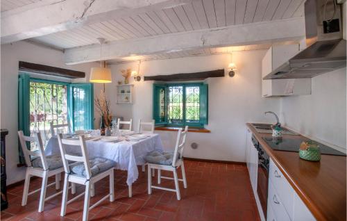 Kitchen, Villa Coccole in Monte Grimano Terme Kitchen, Villa Coccole in Monte Grimano Terme