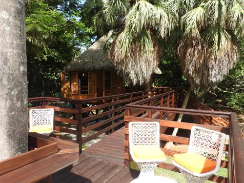 Balcony/terrace, Insolite Ara Wakan / Ma cabane in Pointe-Noire Balcony/terrace, Insolite Ara Wakan / Ma cabane in Pointe-Noire