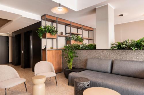 바/라운지, 더 런더너 호텔 세인트 줄리안스 (The Londoner Hotel St. Julians) in 세인트줄리안스 바/라운지, 더 런더너 호텔 세인트 줄리안스 (The Londoner Hotel St. Julians) in 세인트줄리안스