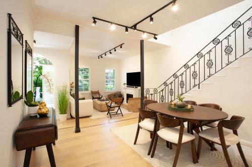 Sweet Juliet, Double Bay Isyd in Double Bay Sweet Juliet, Double Bay Isyd in Double Bay