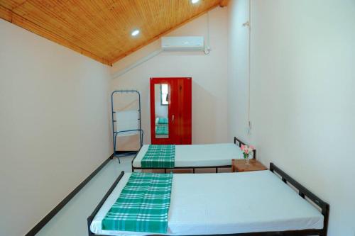 Cottage Thamor 3 Bedroom Unit in Point Pedro Cottage Thamor 3 Bedroom Unit in Point Pedro