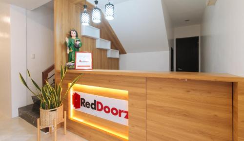 Lobby, RedDoorz near UST Sampaloc Manila in Sampaloc Lobby, RedDoorz near UST Sampaloc Manila in Sampaloc