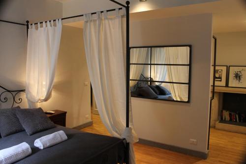 This photo about Piazza del Popolo Rooms shared on HyHotel.com