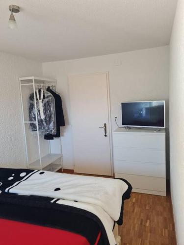 1 Beautiful Room in an 3-Bed-Room-Appart in Grenchen 1 Beautiful Room in an 3-Bed-Room-Appart in Grenchen