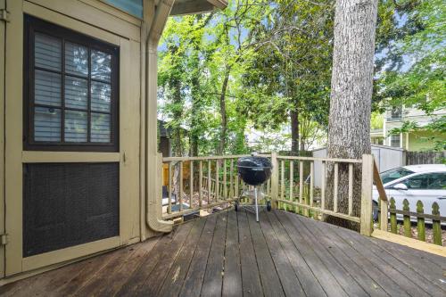 Facilities, 1920s Bungalow with King bed WIFI Fenced backyard in Druid Hills Facilities, 1920s Bungalow with King bed WIFI Fenced backyard in Druid Hills
