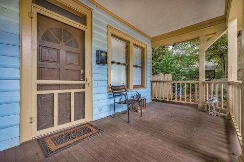Facilities, 1920s Bungalow with King bed WIFI Fenced backyard in Druid Hills Facilities, 1920s Bungalow with King bed WIFI Fenced backyard in Druid Hills