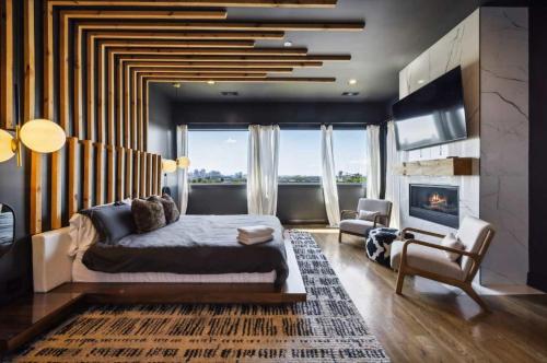 Epic Luxury Mansion w Nashville Skyline Views