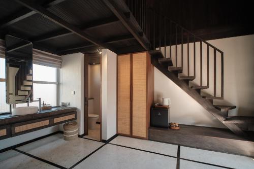 Bathroom, New Little Ripper Boutique Hotel in Tanah Lot Bathroom, New Little Ripper Boutique Hotel in Tanah Lot