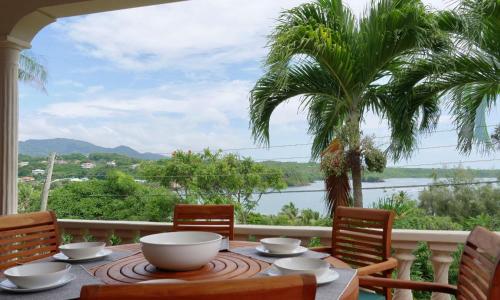 Balcony/terrace, Villa Adina - Sleeps 7 - Pool - Parking - Garden in Westerhall Land Settlement Balcony/terrace, Villa Adina - Sleeps 7 - Pool - Parking - Garden in Westerhall Land Settlement