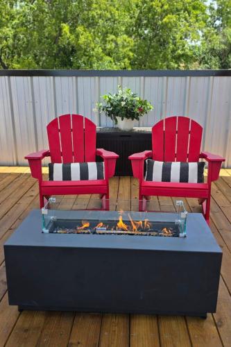 Historic Stay In Santa Fe Railcar - Depot Lodging in Brownwood Historic Stay In Santa Fe Railcar - Depot Lodging in Brownwood