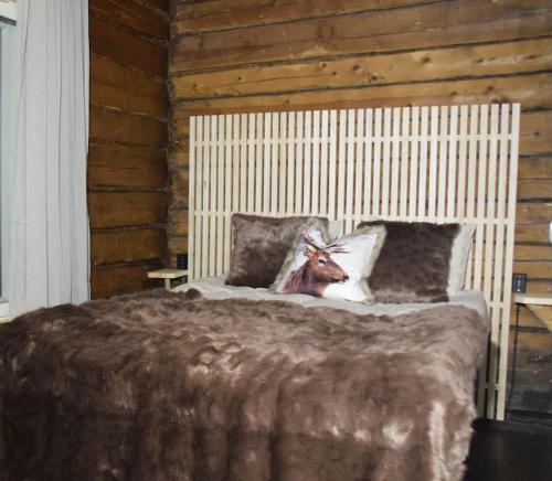 Pine Forest Log House