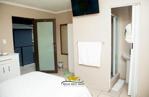 Ndiles-69Tennyson in Quigney Beach Ndiles-69Tennyson in Quigney Beach