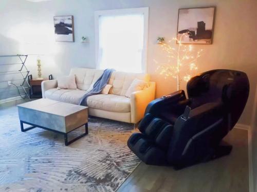 4Bd 2Ba Duplex at Central Louisville in ไฮแลนด์ พาร์ค 4Bd 2Ba Duplex at Central Louisville in ไฮแลนด์ พาร์ค
