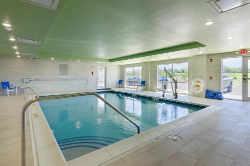 泳池, Holiday Inn Express And Suites Abingdon By IHG in 弗吉尼亞州阿賓登 (VA) 泳池, Holiday Inn Express And Suites Abingdon By IHG in 弗吉尼亞州阿賓登 (VA)
