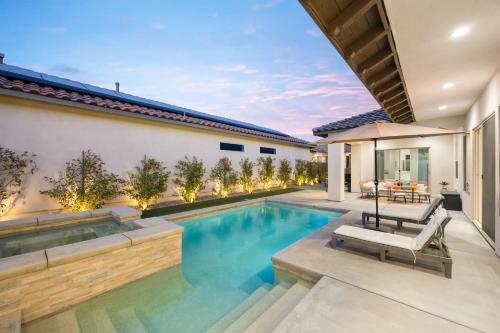 Play Paradise by VARE PoolSpa GameRoom BBQ FirePit PGA West