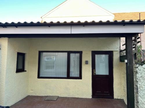 Cosy Gem in Cardiff near Roath Park Cosy Gem in Cardiff near Roath Park