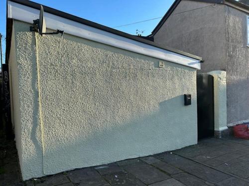 Cosy Gem in Cardiff near Roath Park Cosy Gem in Cardiff near Roath Park