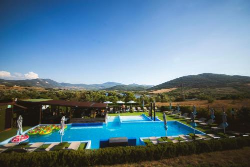 Swimming pool, Glamping&BeerSpa Scialla Sul Lago in Pignola Swimming pool, Glamping&BeerSpa Scialla Sul Lago in Pignola