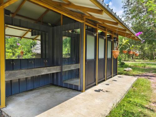 Bathroom, Kampot Camping - Eco Retreat in Bokor Mountain Bathroom, Kampot Camping - Eco Retreat in Bokor Mountain