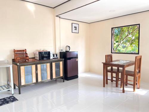 Chill Lay Beach House in Klong Tob Beach Chill Lay Beach House in Klong Tob Beach