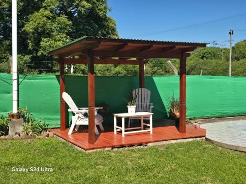 Градина, Cabaña en el Dique de la cienaga (Cabana en el Dique de la cienaga) in El Carmen Градина, Cabaña en el Dique de la cienaga (Cabana en el Dique de la cienaga) in El Carmen