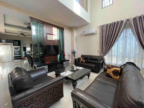 بنغل 3200 متر مربع من 4 غرفة و5 حمام خاص في سونجاي جاوي (Bungalow In Exclusive Area, Nibong Tebal) in نيبون تيبال بنغل 3200 متر مربع من 4 غرفة و5 حمام خاص في سونجاي جاوي (Bungalow In Exclusive Area, Nibong Tebal) in نيبون تيبال