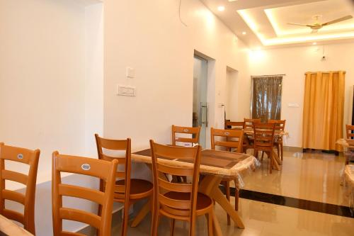 Banquet hall, Bonobitaan Hotel & Restaurant in Daronda Banquet hall, Bonobitaan Hotel & Restaurant in Daronda