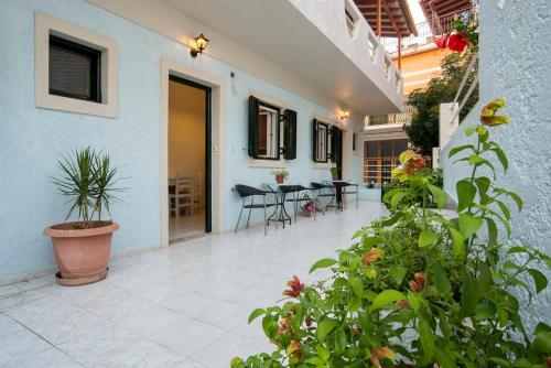 This photo about Olympia Central shared on HyHotel.com