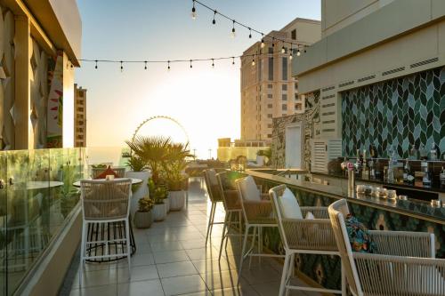 Restaurant, Delta Hotels Jumeirah Beach, Dubai near JBR Beach Restaurant, Delta Hotels Jumeirah Beach, Dubai near JBR Beach