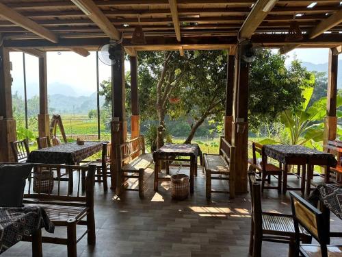Peaceful MaiChau Homestay in Mai Chau (Hoa Binh) Peaceful MaiChau Homestay in Mai Chau (Hoa Binh)