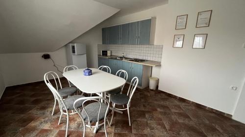 Cocina, Bozsi Apartman in Tizenharom Varos Cocina, Bozsi Apartman in Tizenharom Varos